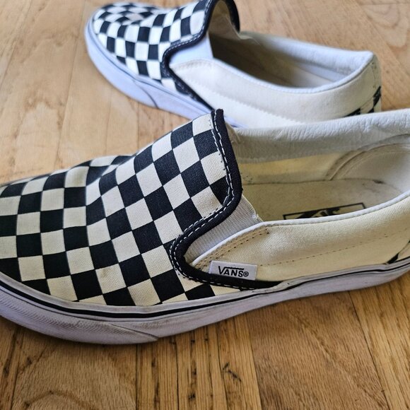 Vans - Picture 3 of 5